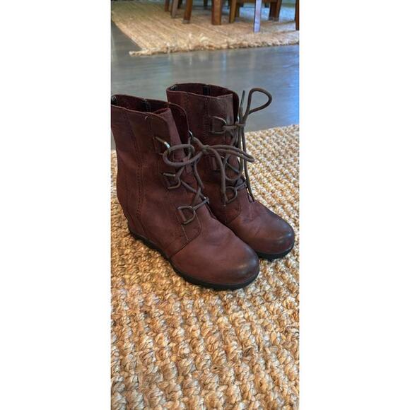Sorel JOAN OF ARCTIC WEDGE II lace up brown leather boot women’s shoe size 7.5 - Picture 1 of 6